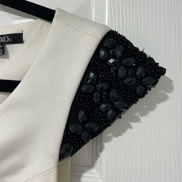 White XOXO dress, open back, size 9/10 but fits like a small - Picture 6 of 6